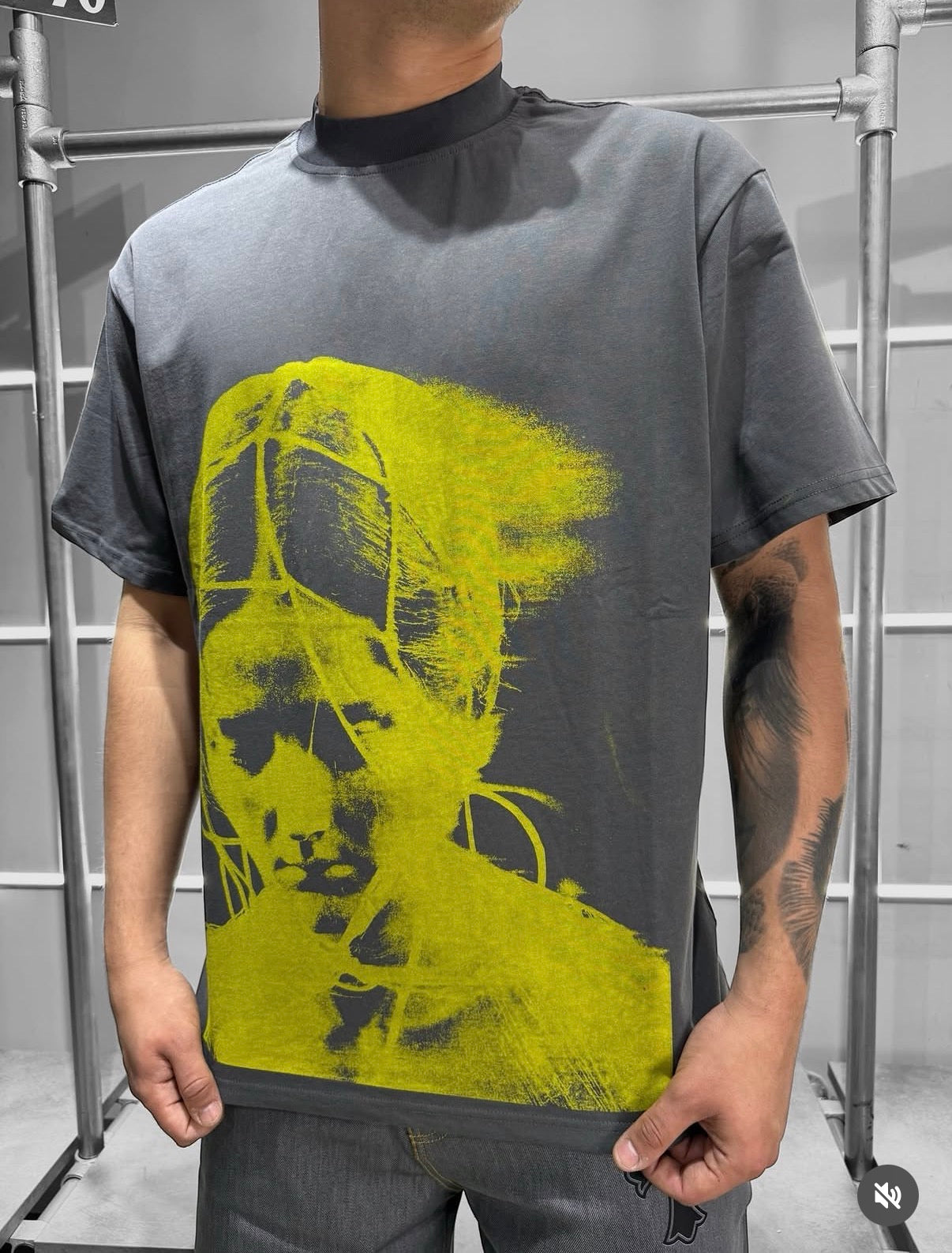 T-SHIRT FACE