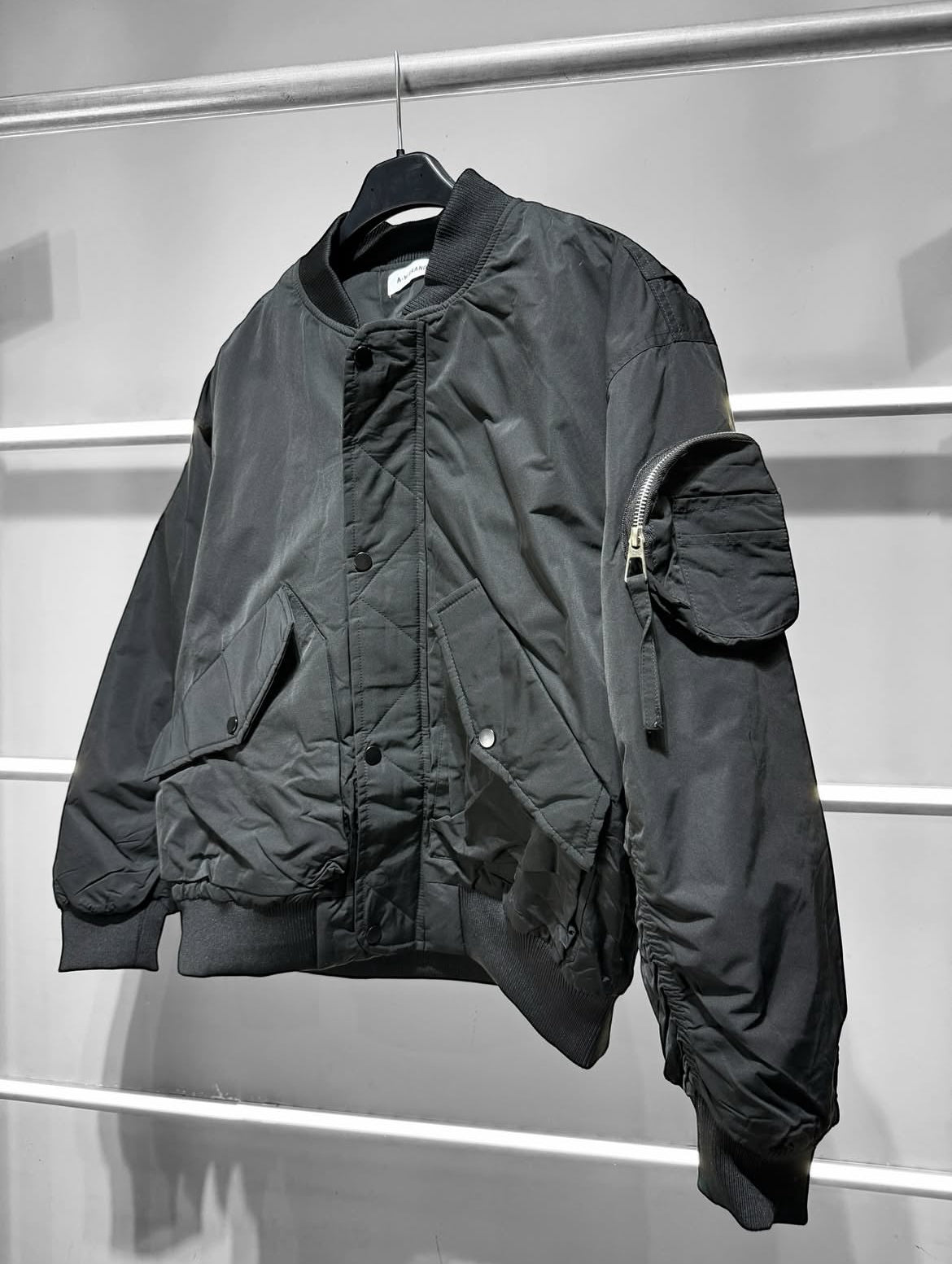 BOMBER PREMIUM