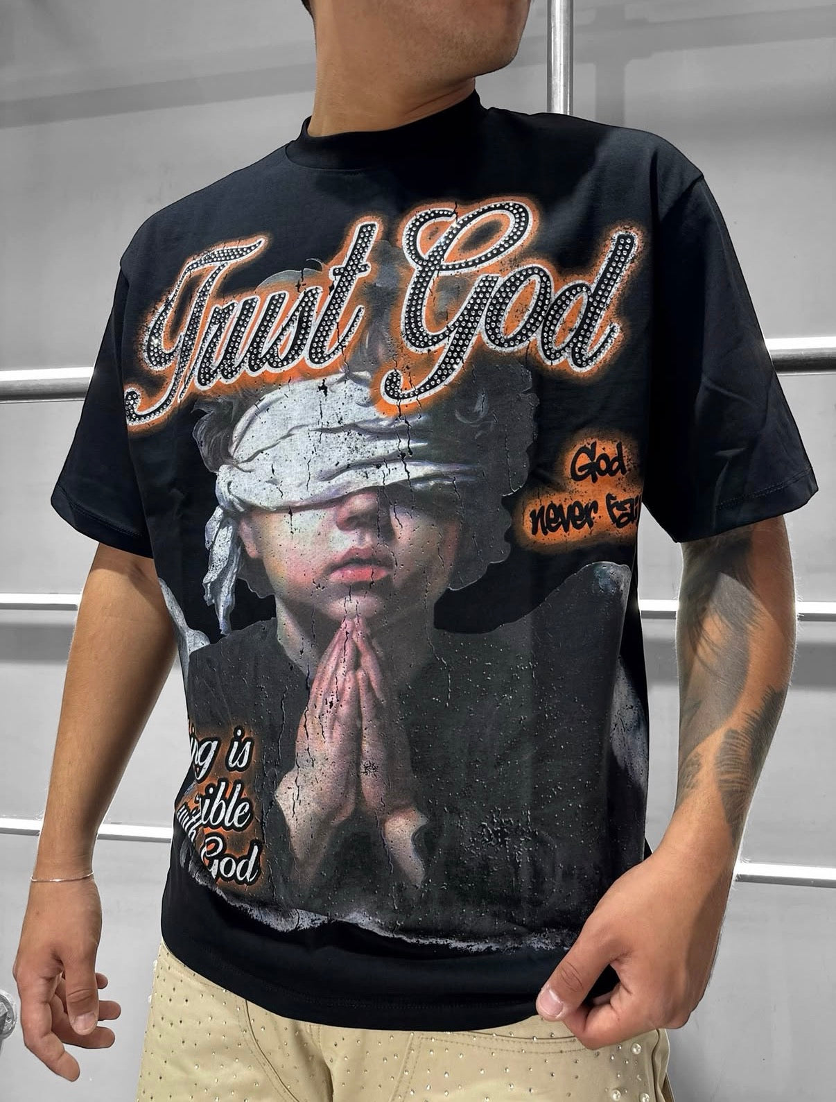 T-SHIRT TRUSTGOD