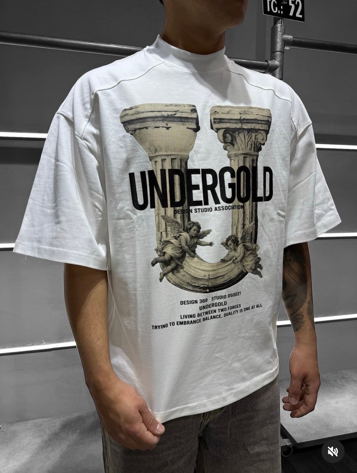 T-SHIRT UNDERGOLD
