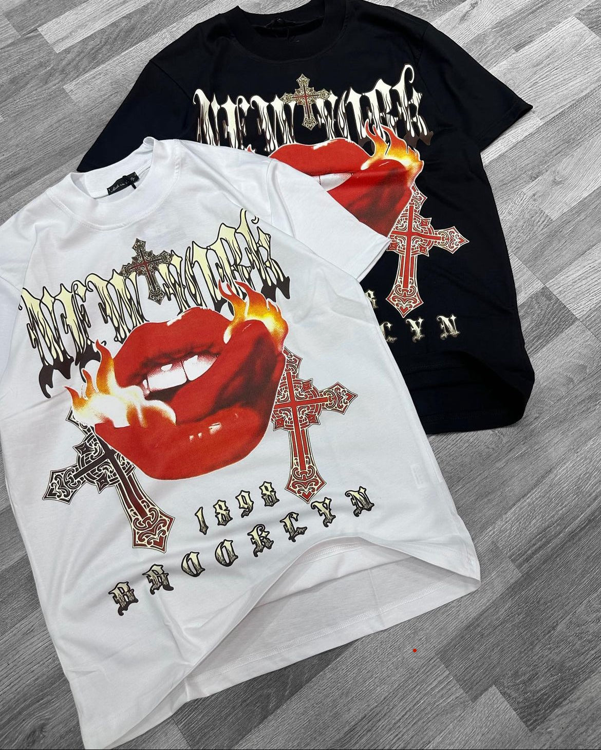 T-SHIRT CROSSES