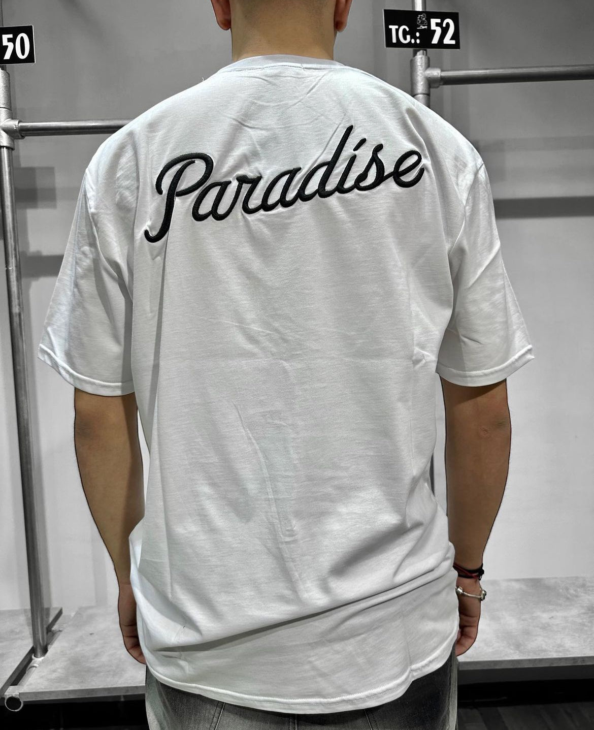 T-SHIRT PARADISE