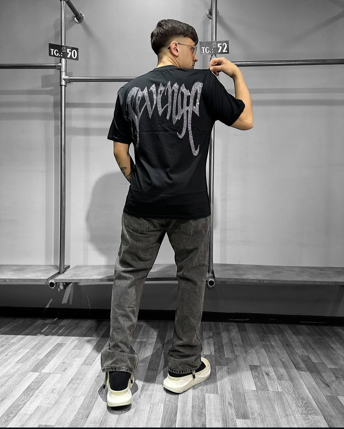 T-SHIRT REVENGE DIAMOND