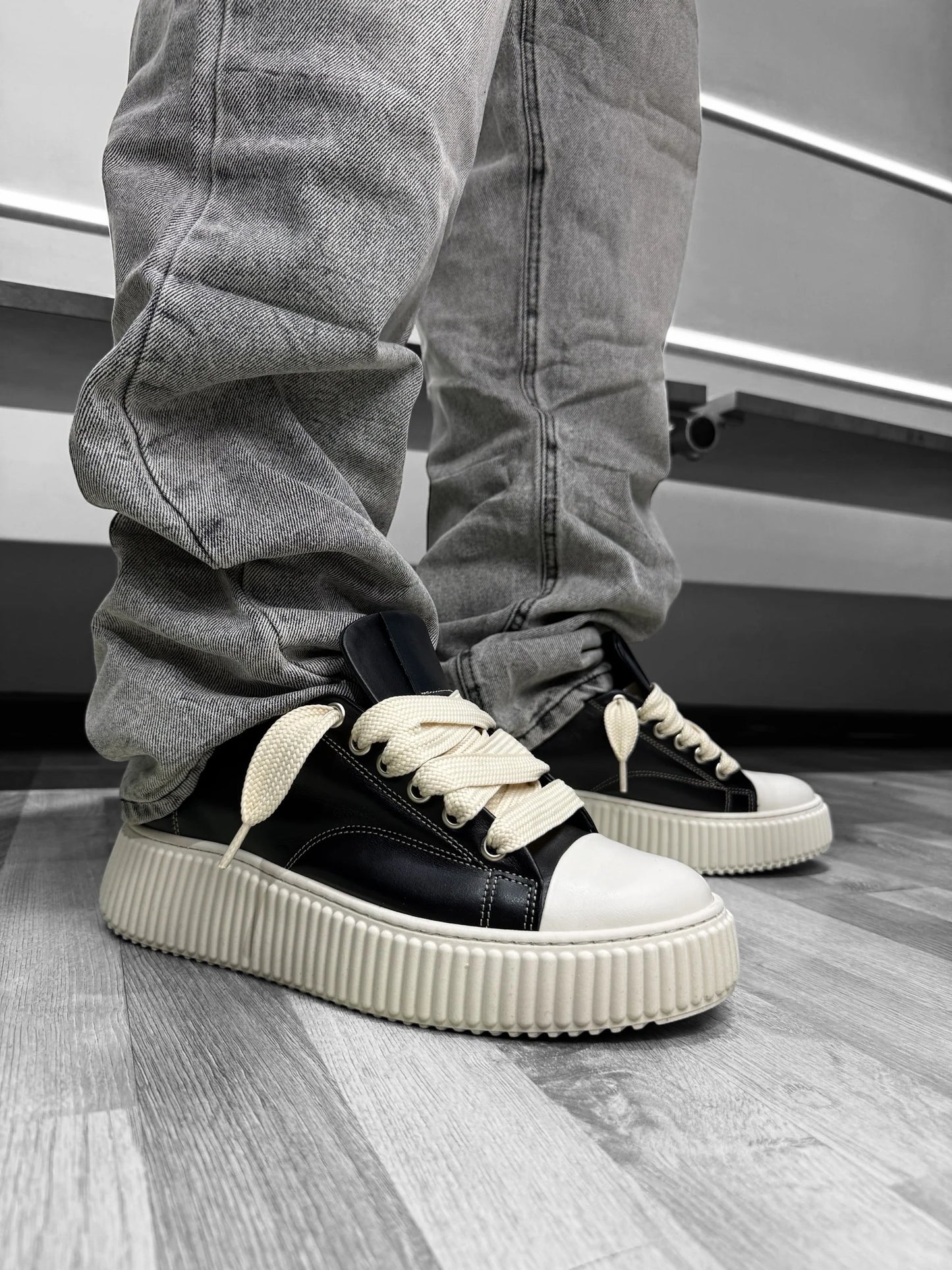 DMS PELLE BLACK MADEINITALY